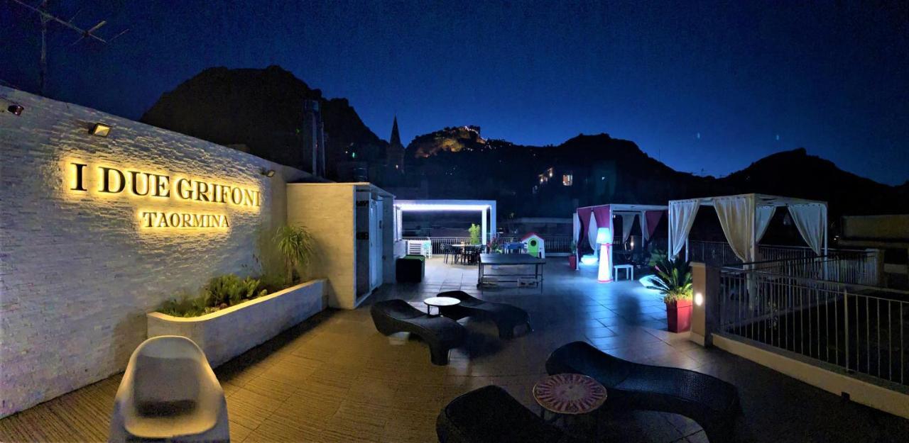 I Due Grifoni Studio Flat Taormina Buitenkant foto