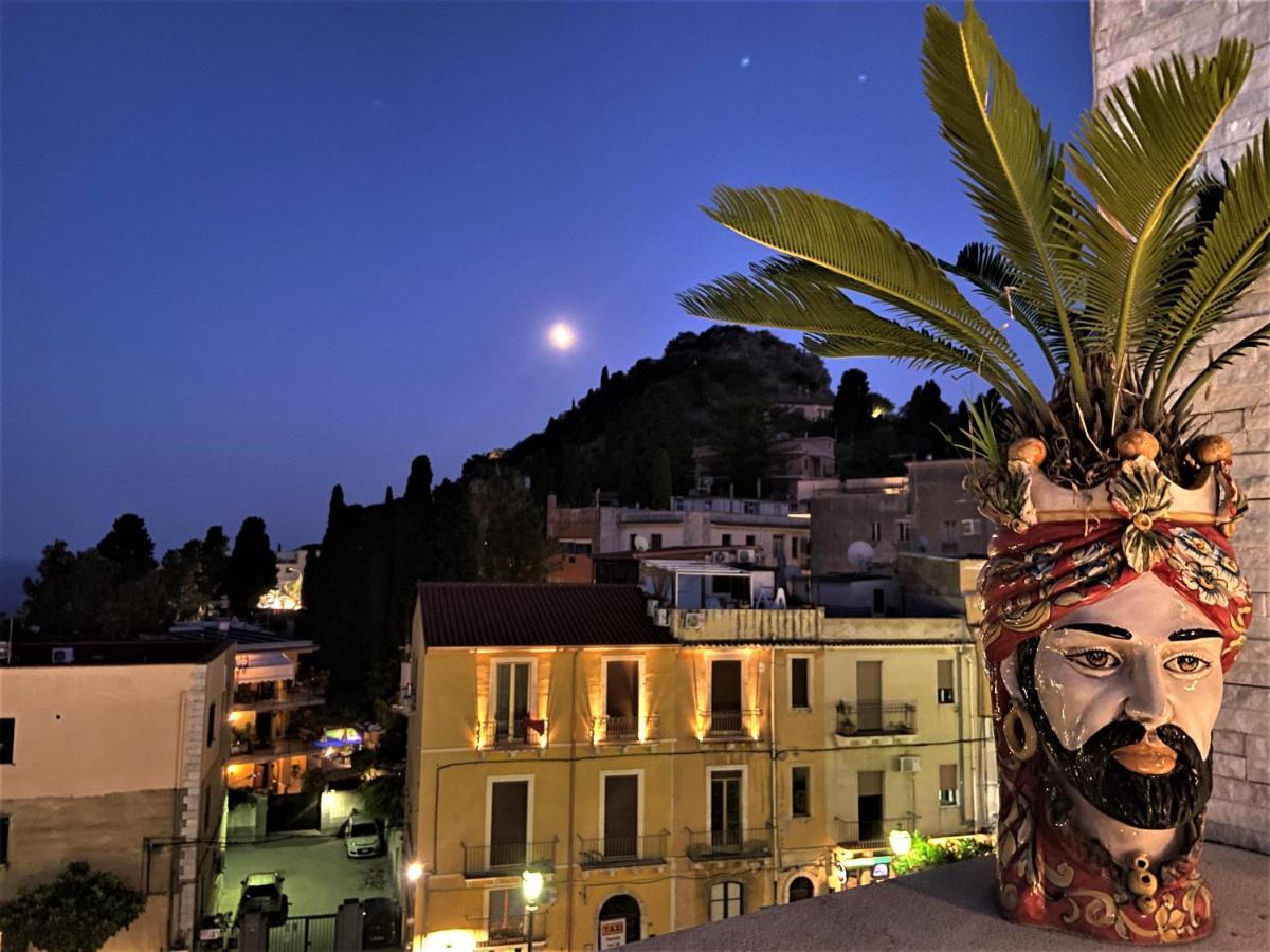 I Due Grifoni Studio Flat Taormina Buitenkant foto