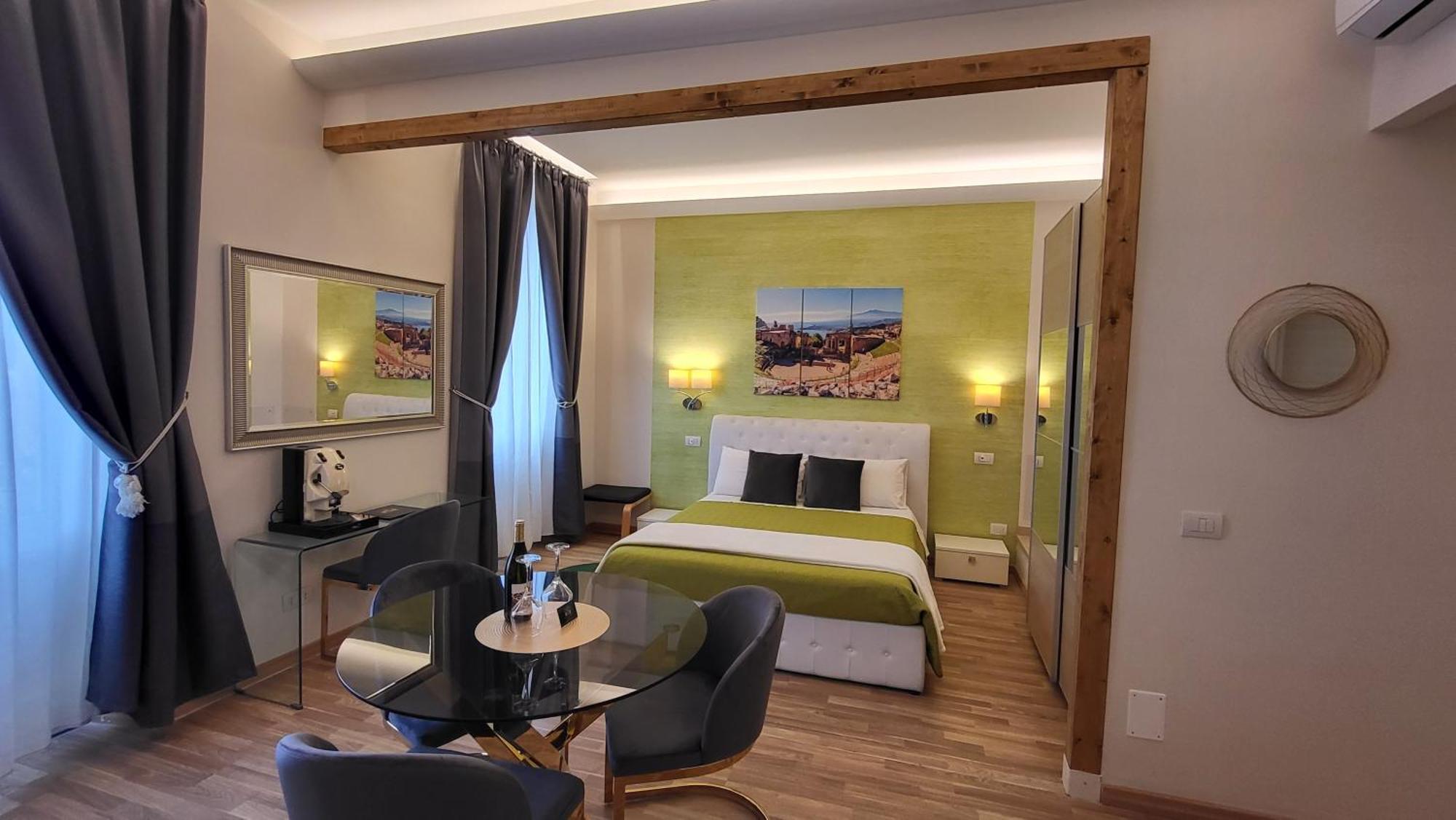 I Due Grifoni Studio Flat Taormina Buitenkant foto